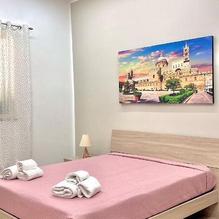 Locazione Breve Le Stanze Di Mandy Hotel Palermo Exterior foto